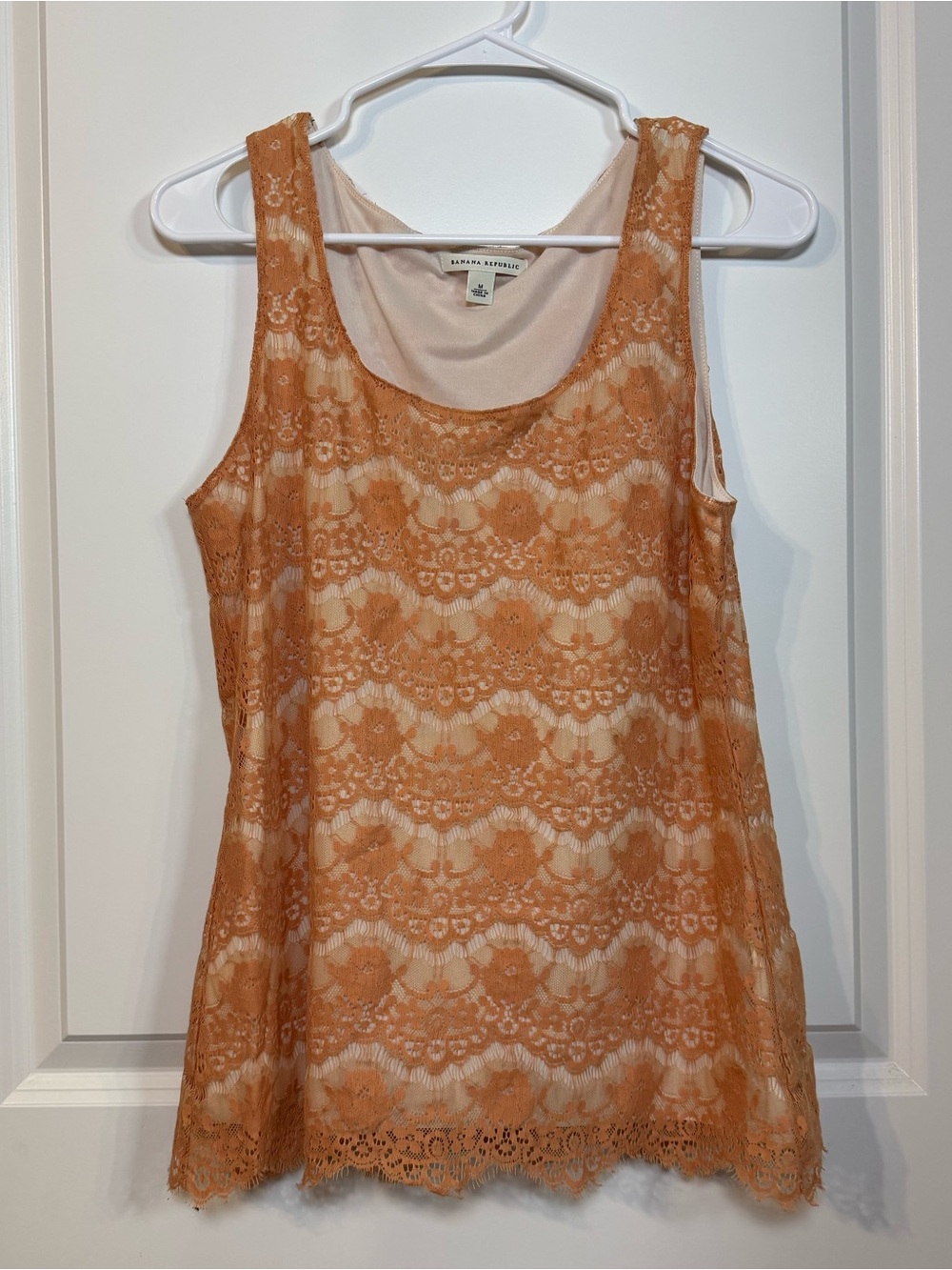 Banana Republic Peach Lace Sleeveless Tank Top Size Medium Lined Floral Lace
